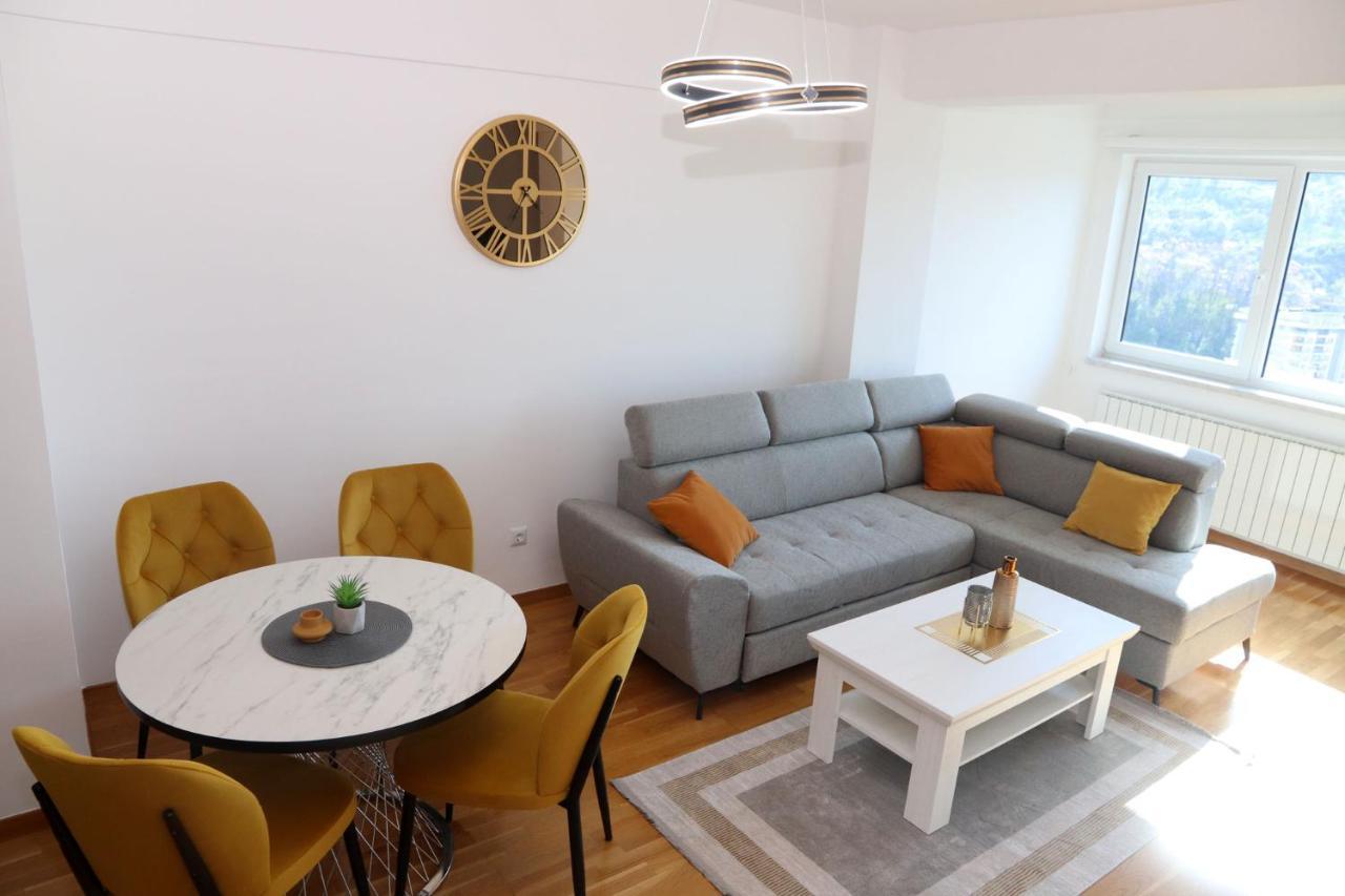 Apartment Cecovic - Mellain Tuzla Eksteriør bilde
